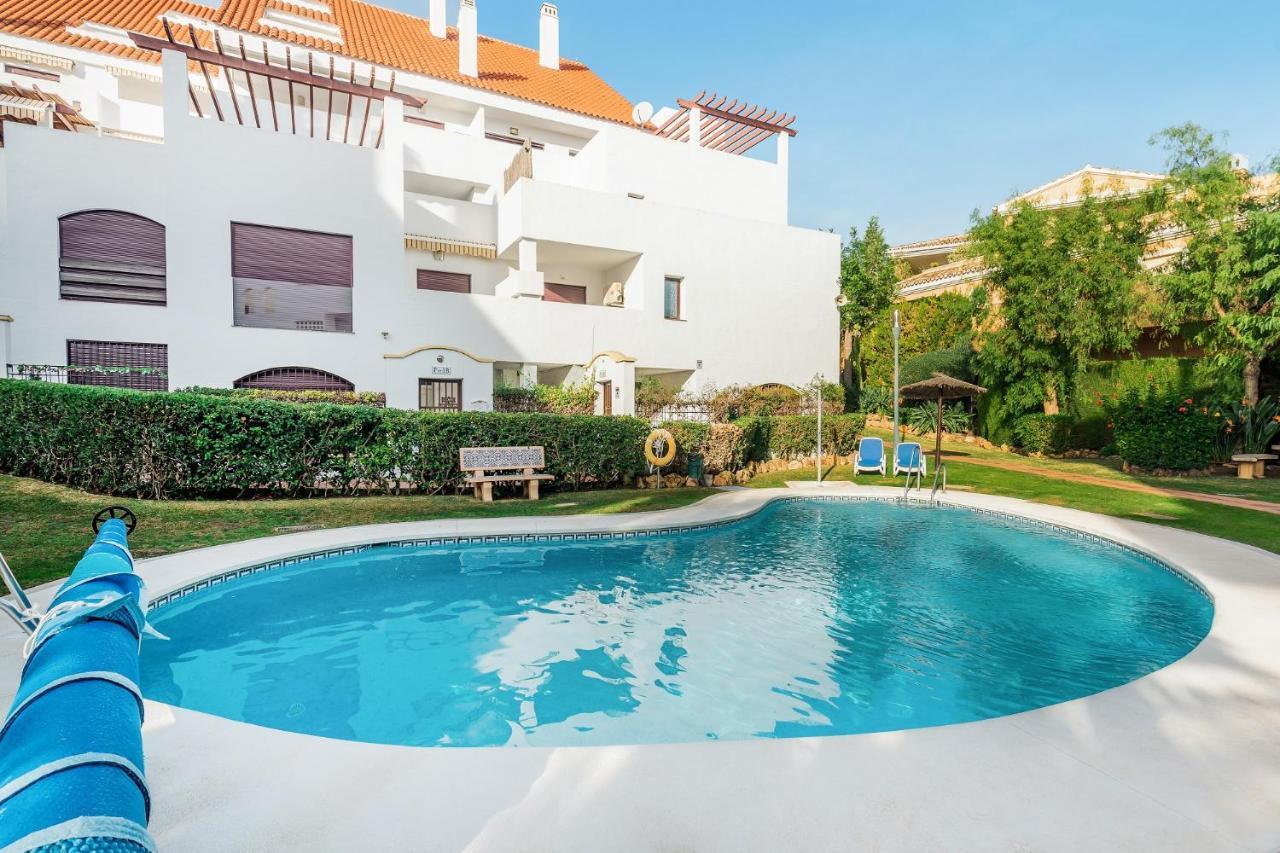 El Maestranza Apartment *
